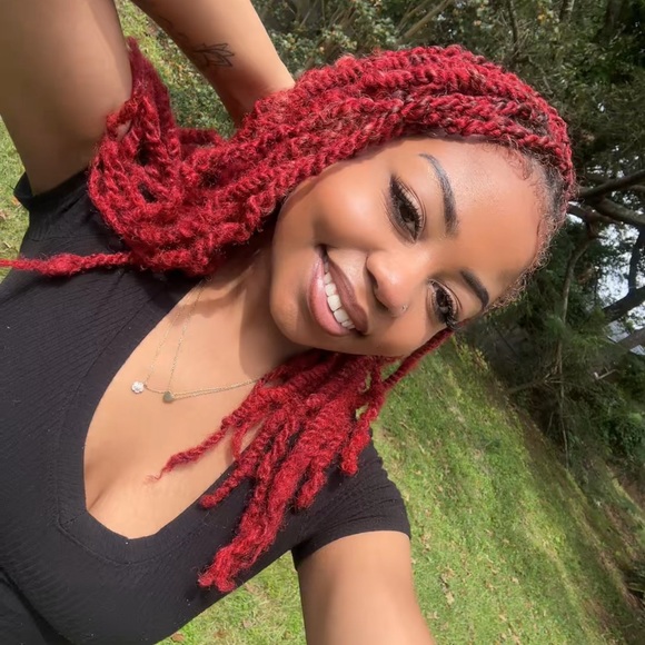 Meet your Posher, Kamiyah - Picture 2 of 2